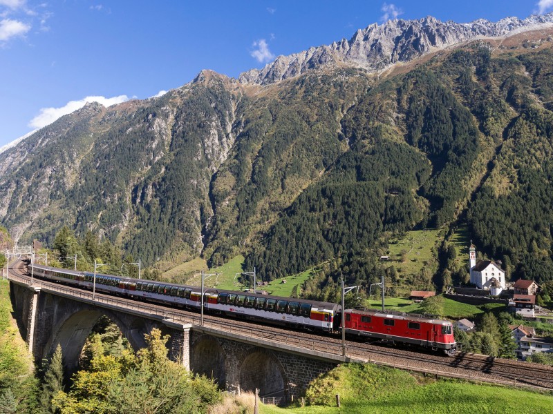 Gotthard Panorama Express