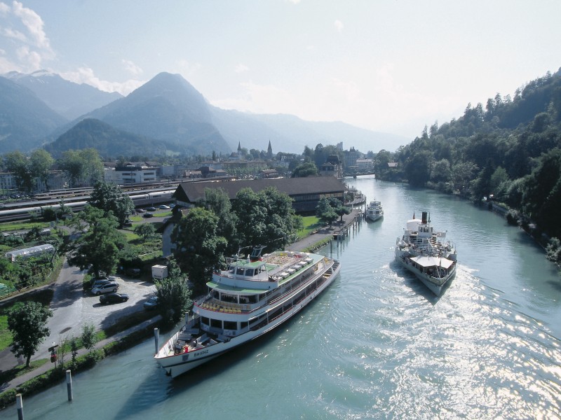 Interlaken - Swiss Lakes in Summer (Bern)