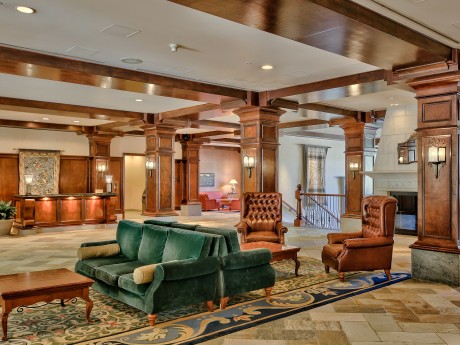 Sun Peaks Grand Hotel - Lobby
