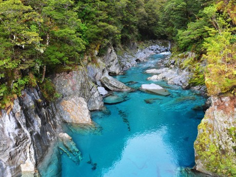 Neuseeland_Südin_Haast Highway_Blue Pool