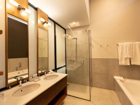 Angels View_Südafrika_Superior Room Bath