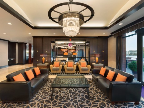 Coast Victoria Hotel & Marina by APA