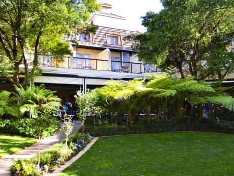 Protea Hotel Balalaika Sandton_Colony Te