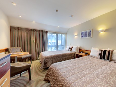 Dunedin-Leisure-Lodge-Standard-Twin-MD20