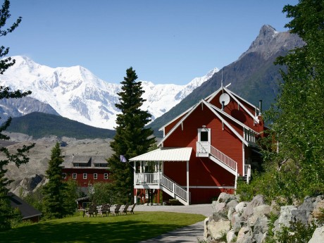 Kennicott Glacier Lodge - exterior