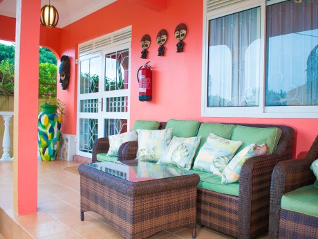 Airport Guesthouse Entebbe