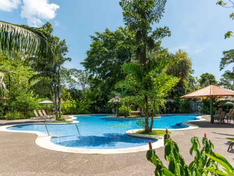 Laguna Lodge Pool 1