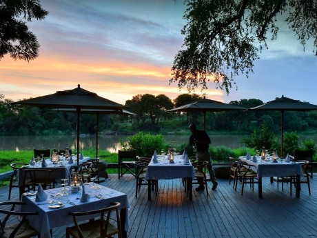 Simbavati River Lodge Terrasse