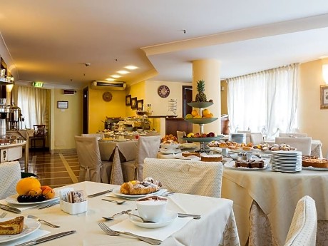 Hotel Vecchio Borgo Frühstücksraum