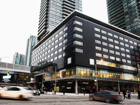 Germain Hotel Maple Leaf Square