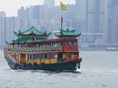Traditionelle Dschunke in Hong Kong