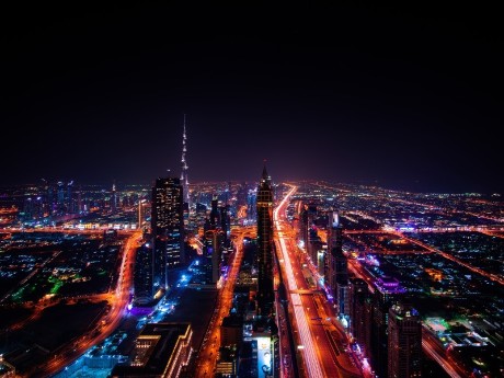 Dubai bei Nacht