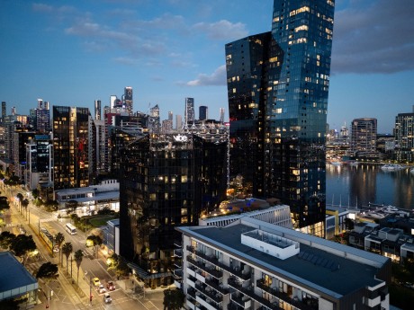 Vibe Hotel Melbourne Docklands_Exterior