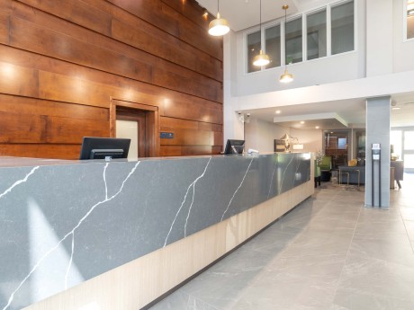 Sandman Hotel & Suites Regina - lobby