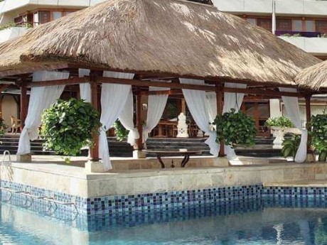 Nusa Dua Beach Hotel, Pool