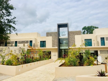 Waye Hotel Valladolid Aussenansicht