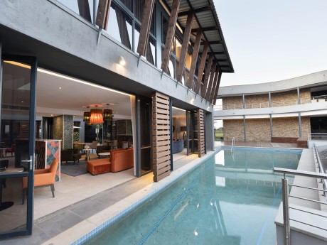 Angels View_Südafrika_Pool©TOURVEST