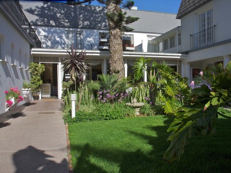 Hansa Hotel_Namibia_exterior