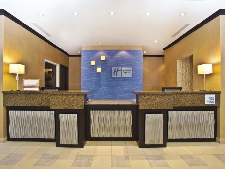 Holiday Inn Express Hotel & Suites Kings