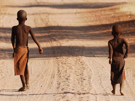Namibia_Himba Kinder