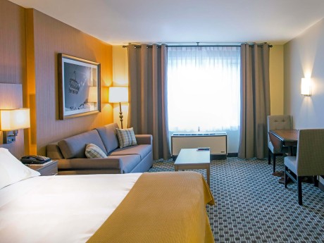 Holiday Inn Express & Suites Tremblant